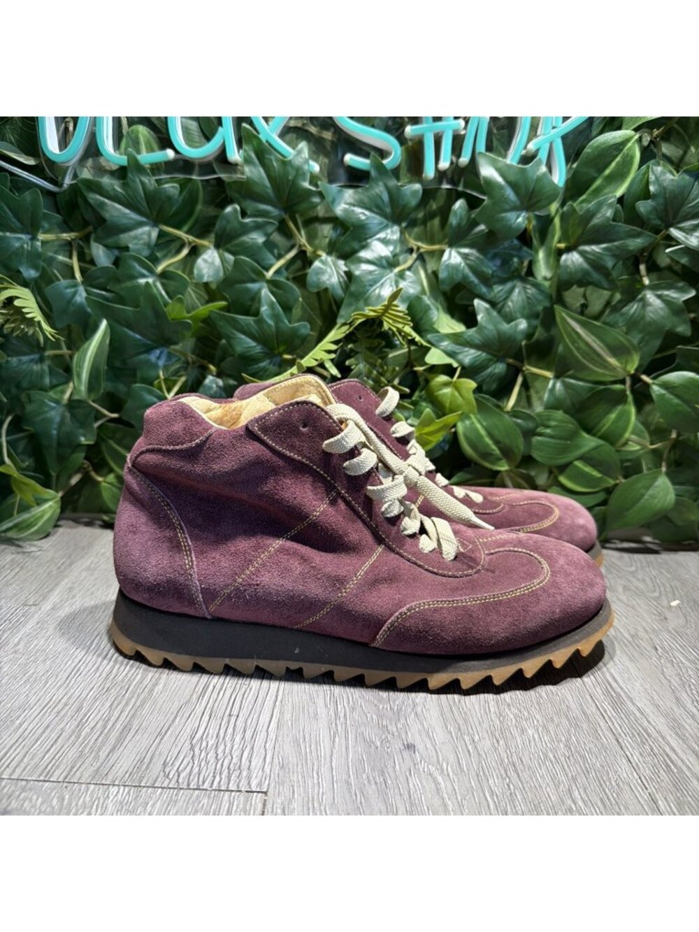 Vintage Dooney And Bourke Womens Hiker Boots Shoes Suede Burgundy Made Italy 10